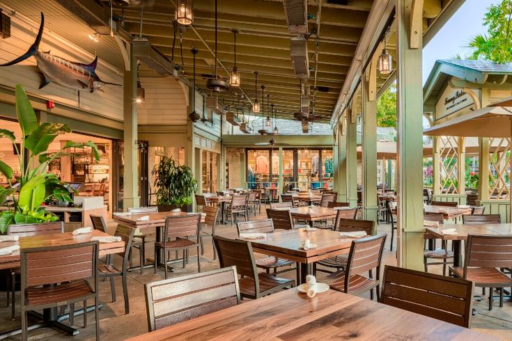 Tommy Bahama Restaurant & Bar